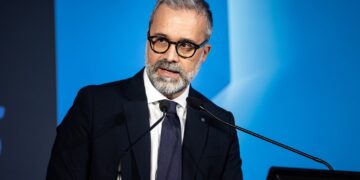Confitarma sostiene l’iniziativa di Crosetto a tutela delle navi italiane nel Mar Rosso. L'intervento del Presidente nazionale Mario Zanetti