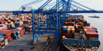 Trasporto, la sfida della competitività: costi, infrastrutture e digitale all’11° Forum della Conftrasporto-Confcommercio in programma il 21 ottobre. Gli obiettivi del Presidente nazionale Pasquale Russo